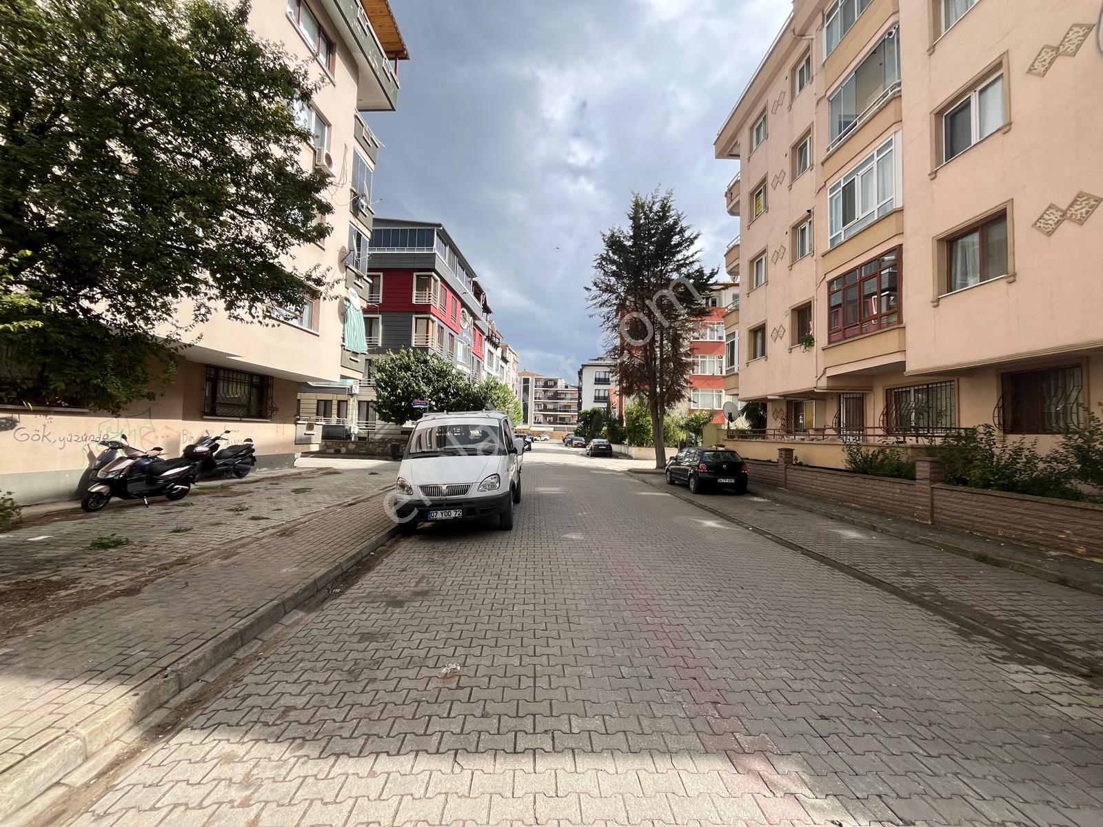 2+1 Arakat (2.kat ) Geniş Sokak İçinde Denize 350 Metre Mesafede — fotoğraf 10