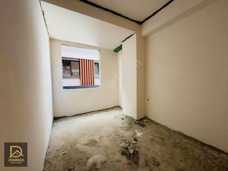 Demirkol İnşaat Yenibosnada 3+1 130 M2 Otoparklı Satılık Daire — fotoğraf 7