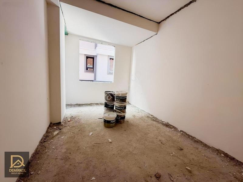 Demirkol İnşaat Yenibosnada 3+1 130 M2 Otoparklı Satılık Daire — fotoğraf 8