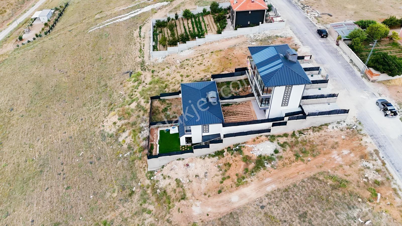 Meramlı-dan Sızmada 3+1 Satılık Butik Villa — fotoğraf 4