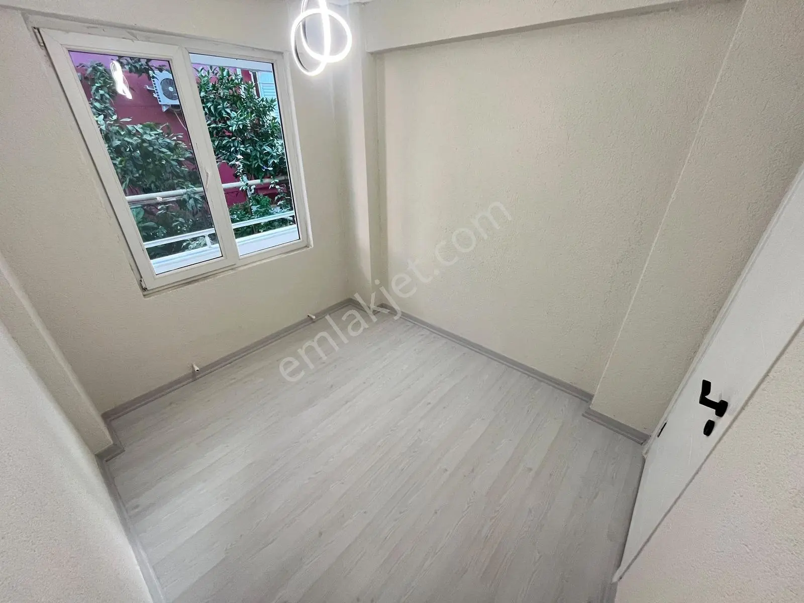 ▀güçten Altınkumda Denize Sadece 200m Bahçeli Ebeveynli 2+1daire — fotoğraf 14