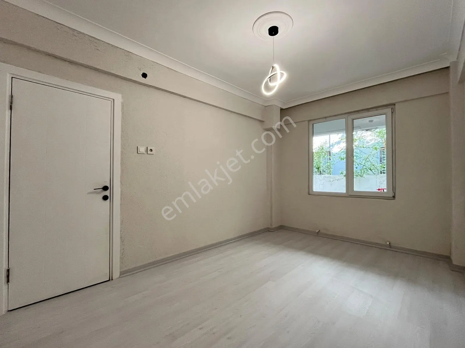 ▀güçten Altınkumda Denize Sadece 200m Bahçeli Ebeveynli 2+1daire — fotoğraf 23