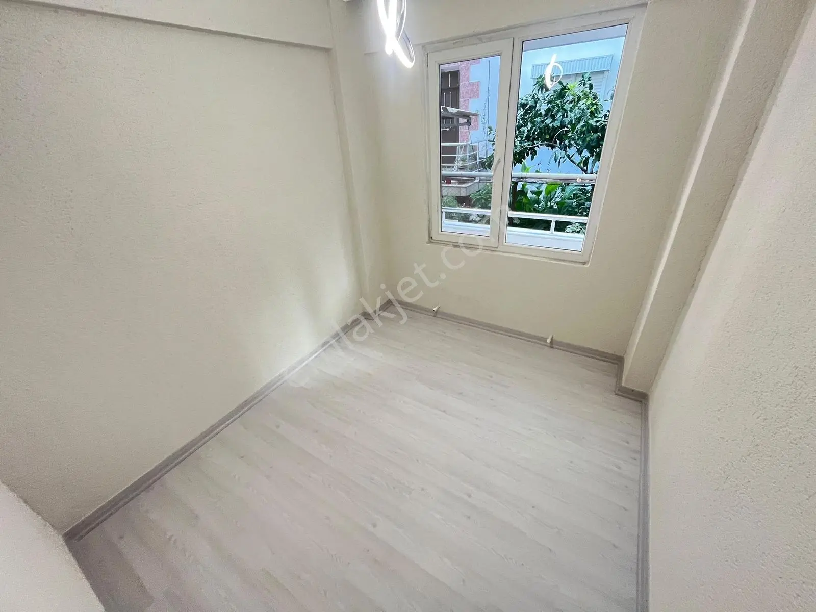 ▀güçten Altınkumda Denize Sadece 200m Bahçeli Ebeveynli 2+1daire — fotoğraf 31