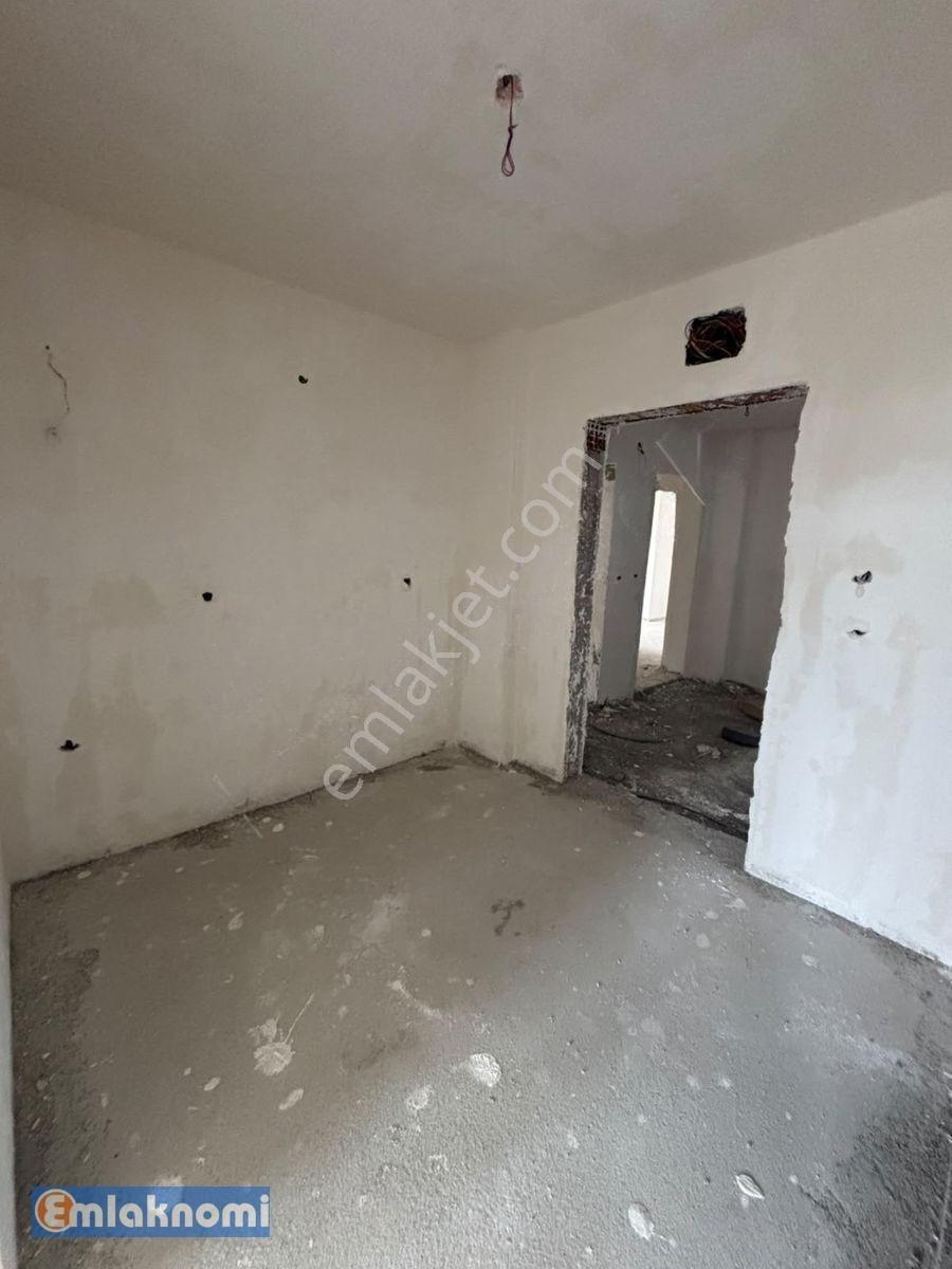 Emlaknomi'den Şeyh Edebali Mahallesinde Sıfır Satılık 1+1 Şahsi Garajlı Apartlar — fotoğraf 3