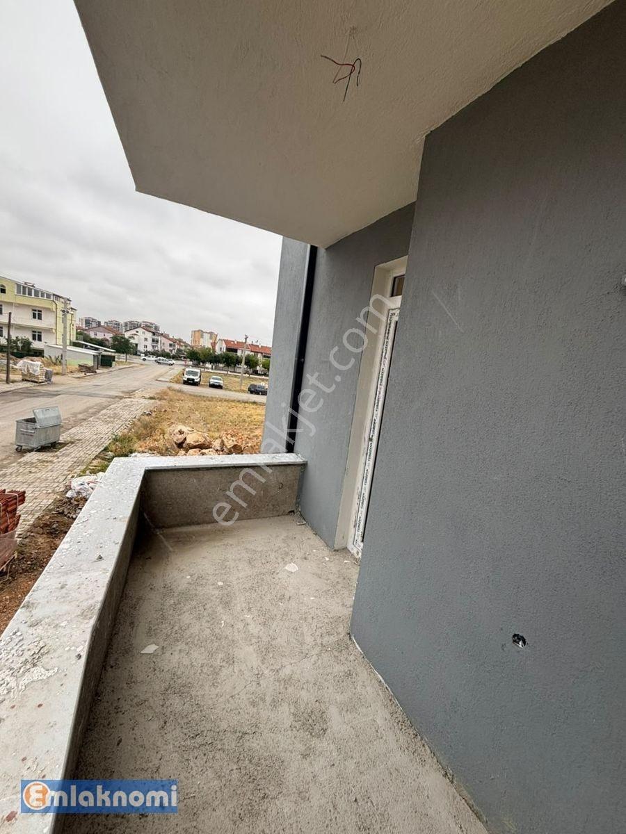 Emlaknomi'den Şeyh Edebali Mahallesinde Sıfır Satılık 1+1 Şahsi Garajlı Apartlar — fotoğraf 17