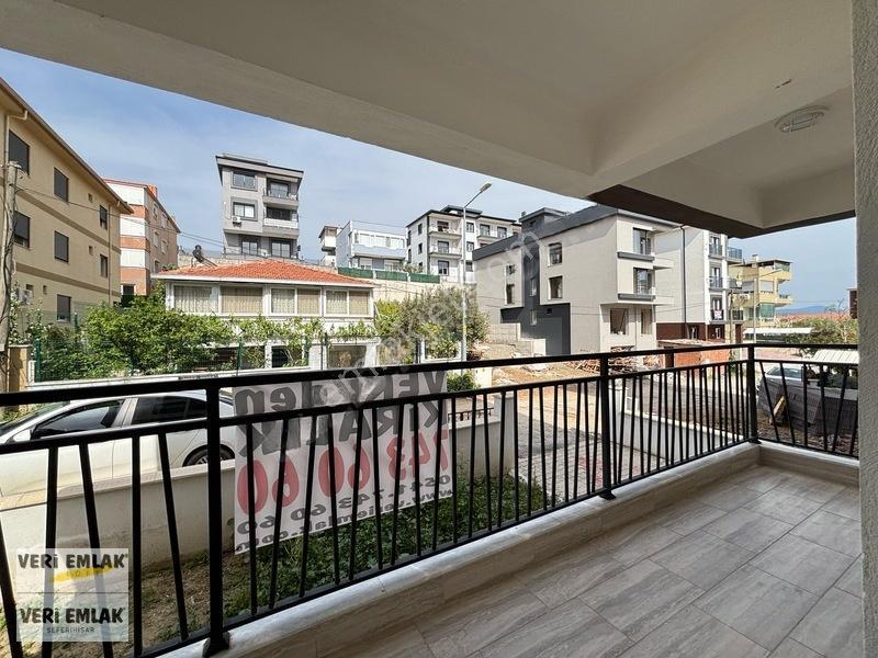 Veri'den Camikebir'de Aile Yaşamına Uygun Geniş 3+1 Daire! — fotoğraf 30