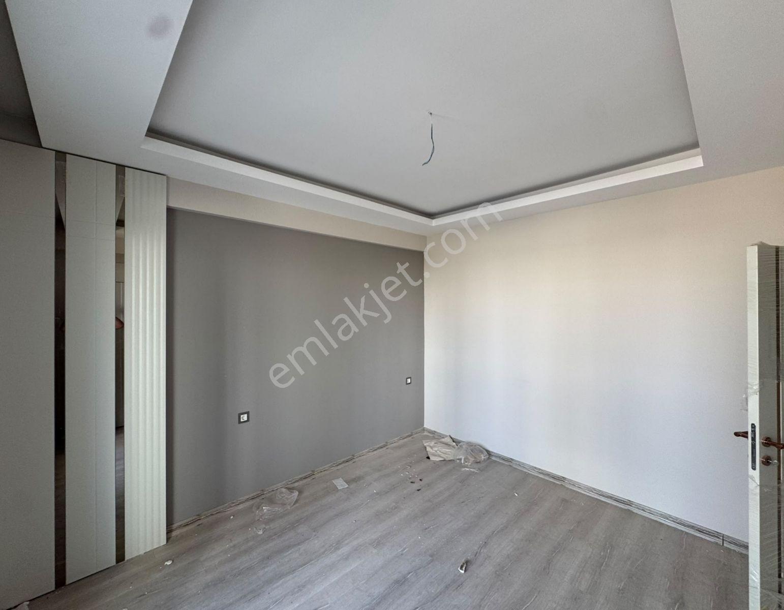 Satılık 3.5+1 Büyük Tip Lüks Daire Blue Dizaynda Araştırma Civar — fotoğraf 6