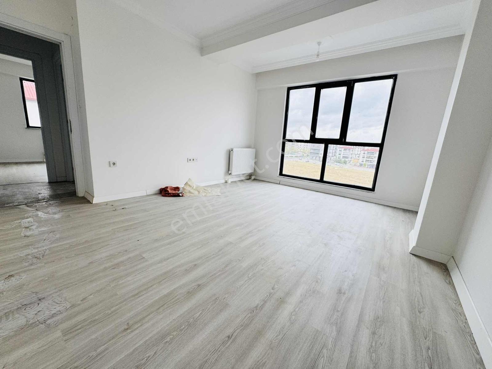Çorlu Çobançeşme Mh De Bulvara Cephe Sıfır 2+1 Daire — fotoğraf 3