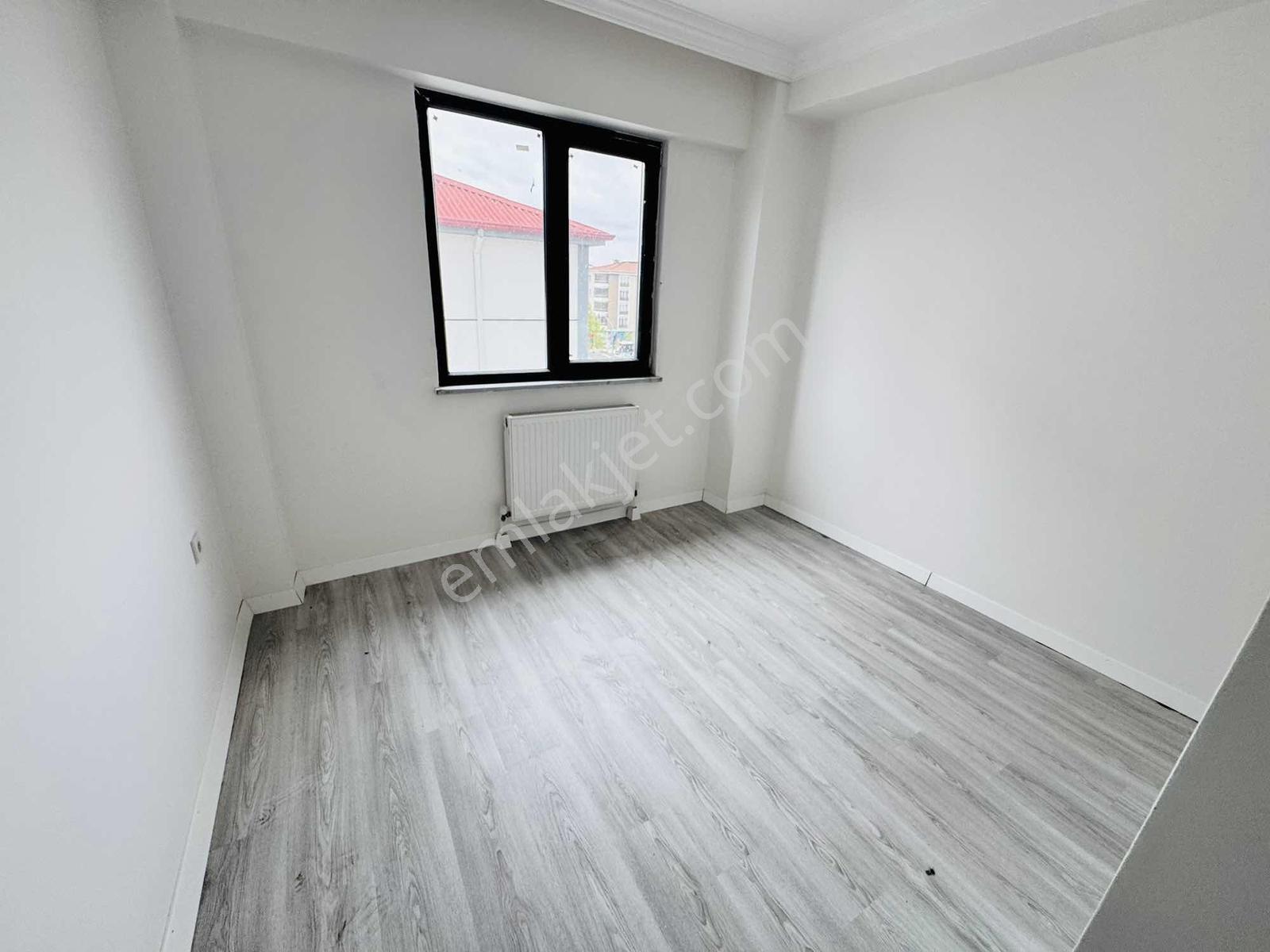 Çorlu Çobançeşme Mh De Bulvara Cephe Sıfır 2+1 Daire — fotoğraf 10