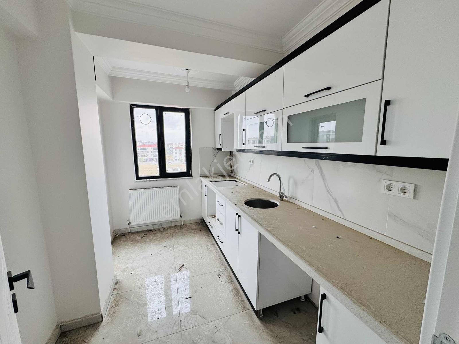 Çorlu Çobançeşme Mh De Bulvara Cephe Sıfır 2+1 Daire — fotoğraf 13