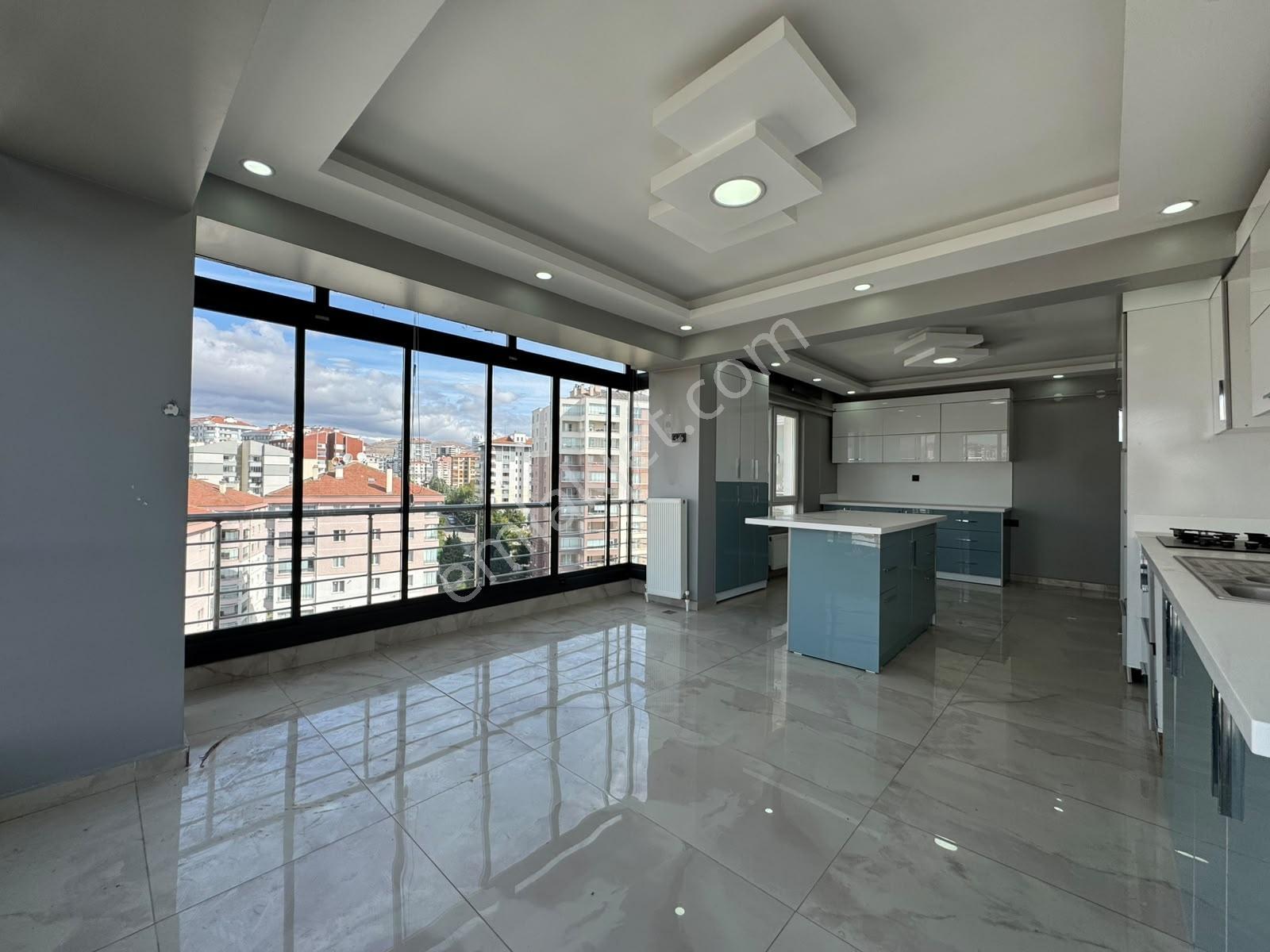 Kardelen Mahalesinde Ada Mutfaklı 6+1 Panoramik Manzaralı Dublex — fotoğraf 3