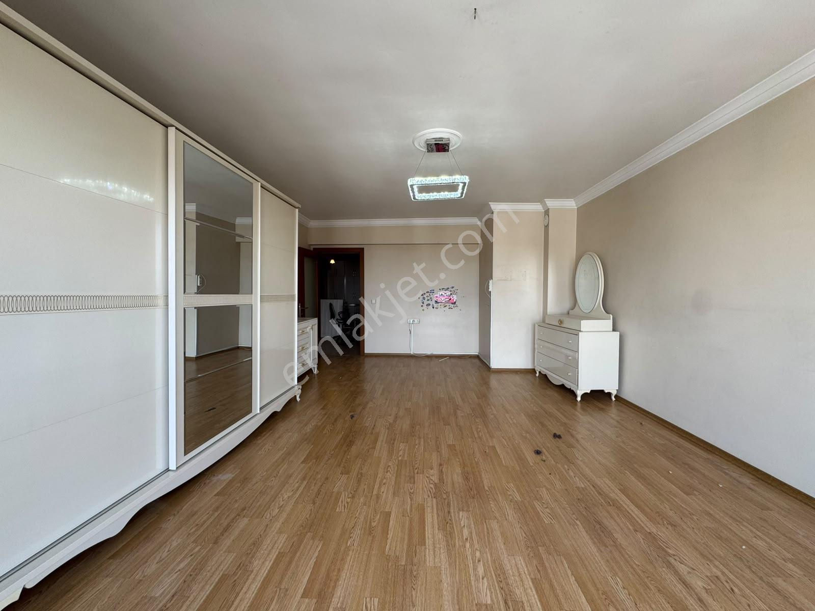 Kardelen Mahalesinde Ada Mutfaklı 6+1 Panoramik Manzaralı Dublex — fotoğraf 12
