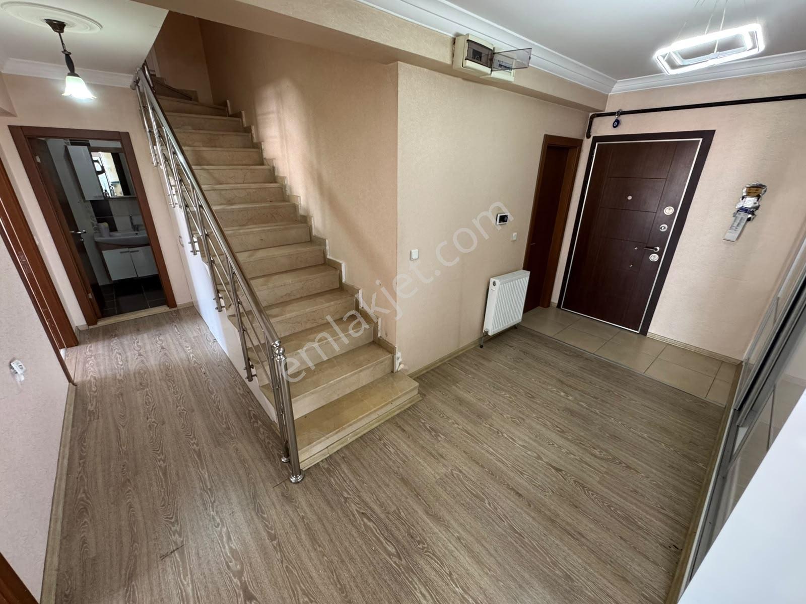 Kardelen Mahalesinde Ada Mutfaklı 6+1 Panoramik Manzaralı Dublex — fotoğraf 25