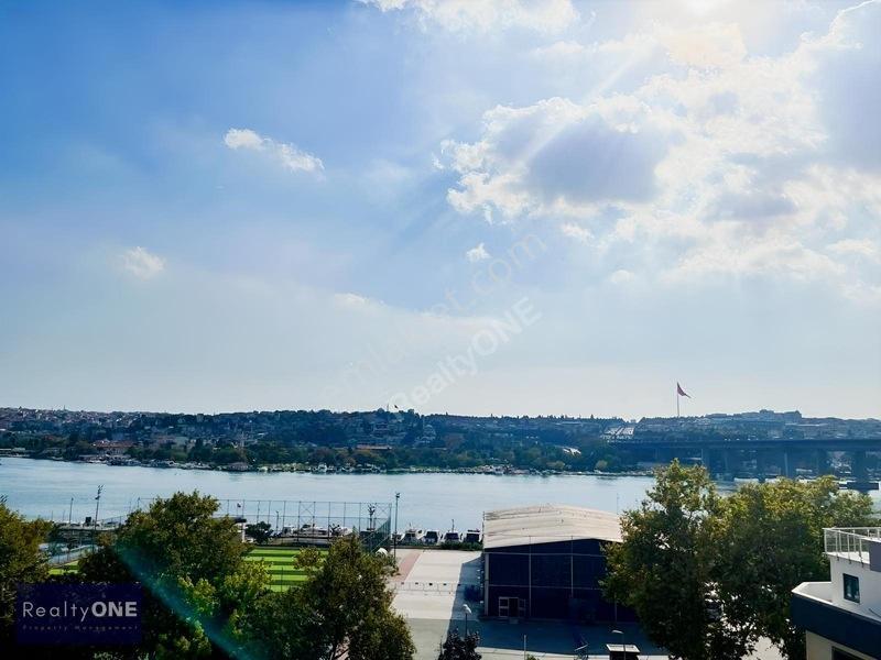 R-one Beyoğlu Piripaşa Sahil Hattı Haliç Manzaralı Satılık Bina