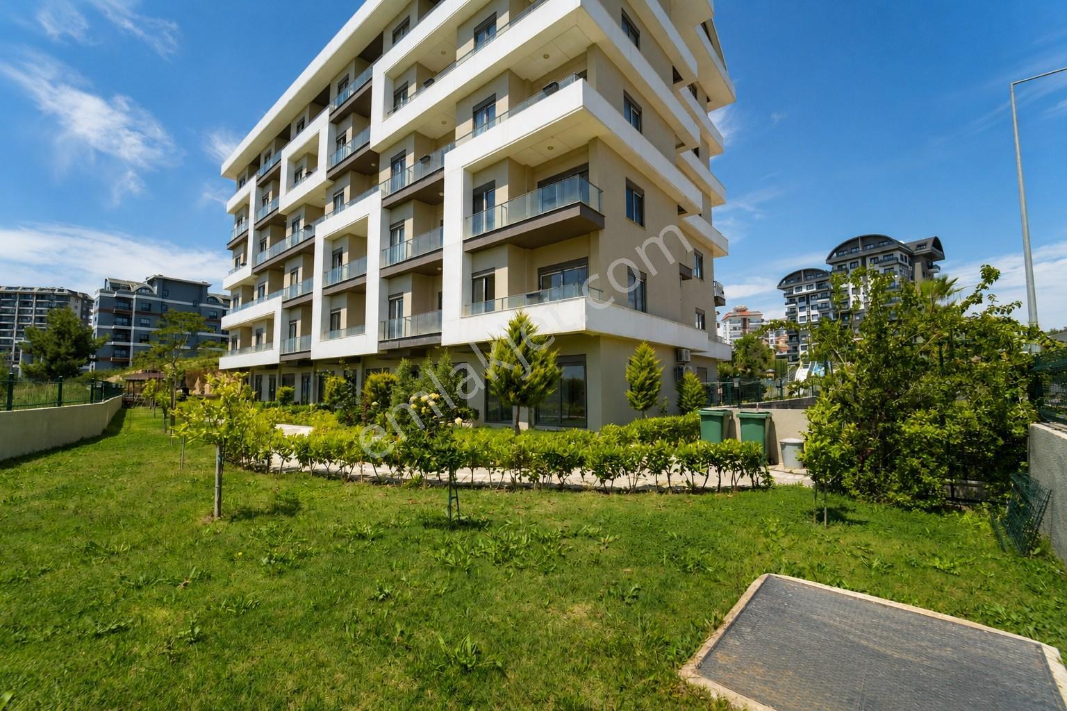 Alanya Avsallar'da Deniz Manzaralı Lüks Residansta 2+1 Dubleks