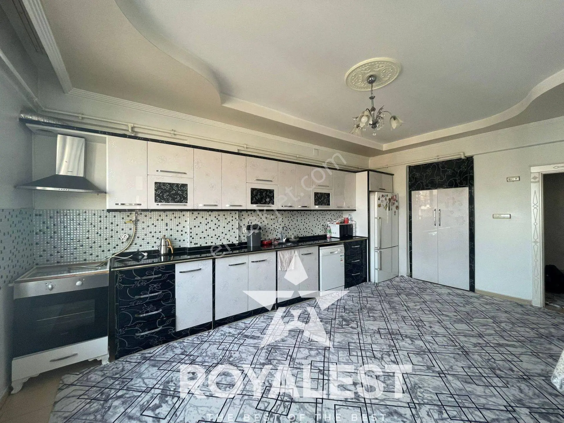 Royalest 'ten Masrafsız Geniş 3+1 — fotoğraf 2