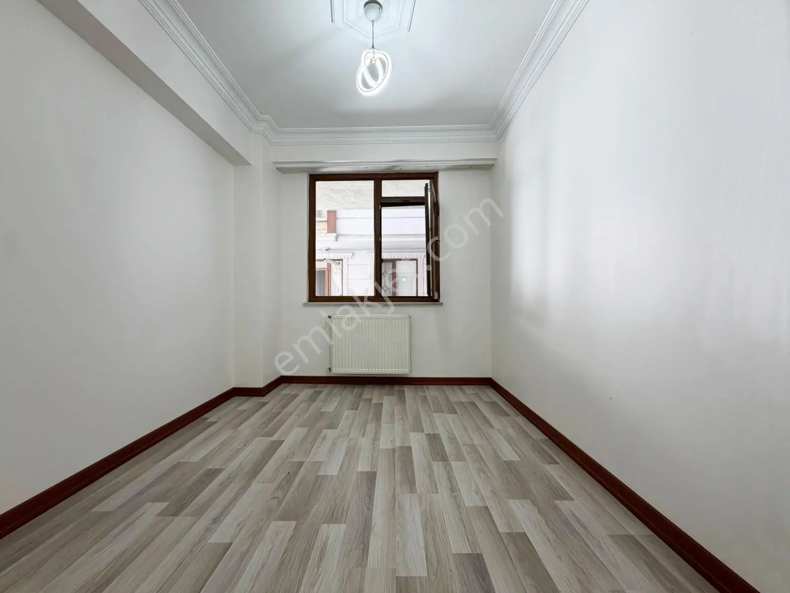Ed Yapı'dan Efsane Daire Arakat Emsalinde 2+1 Balkonlu Giriş Kat — fotoğraf 15