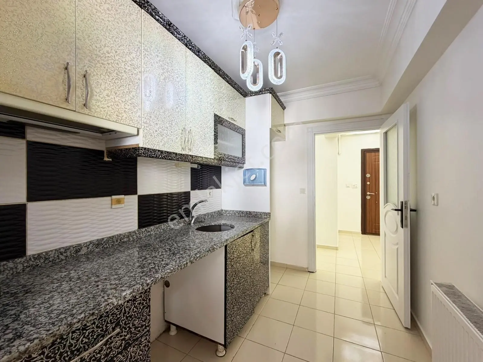 Ed Yapı'dan Efsane Daire Arakat Emsalinde 2+1 Balkonlu Giriş Kat — fotoğraf 27
