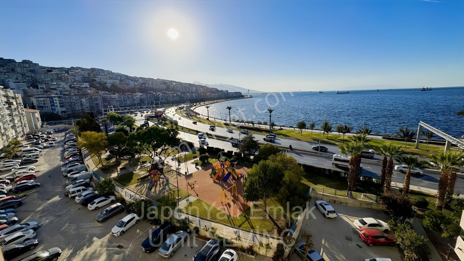 Karataş Polis Evi Yanında 3 Cepheli Otoparklı Satılık Yalı Daire