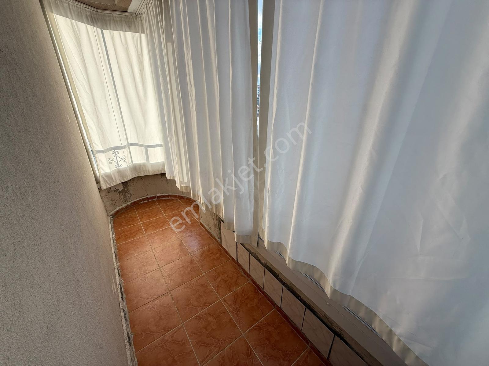 Anadolu Cd Üzerinde 3+1 Full Yapılı/iskanlı 120m² Fırsat Daire.! — fotoğraf 16