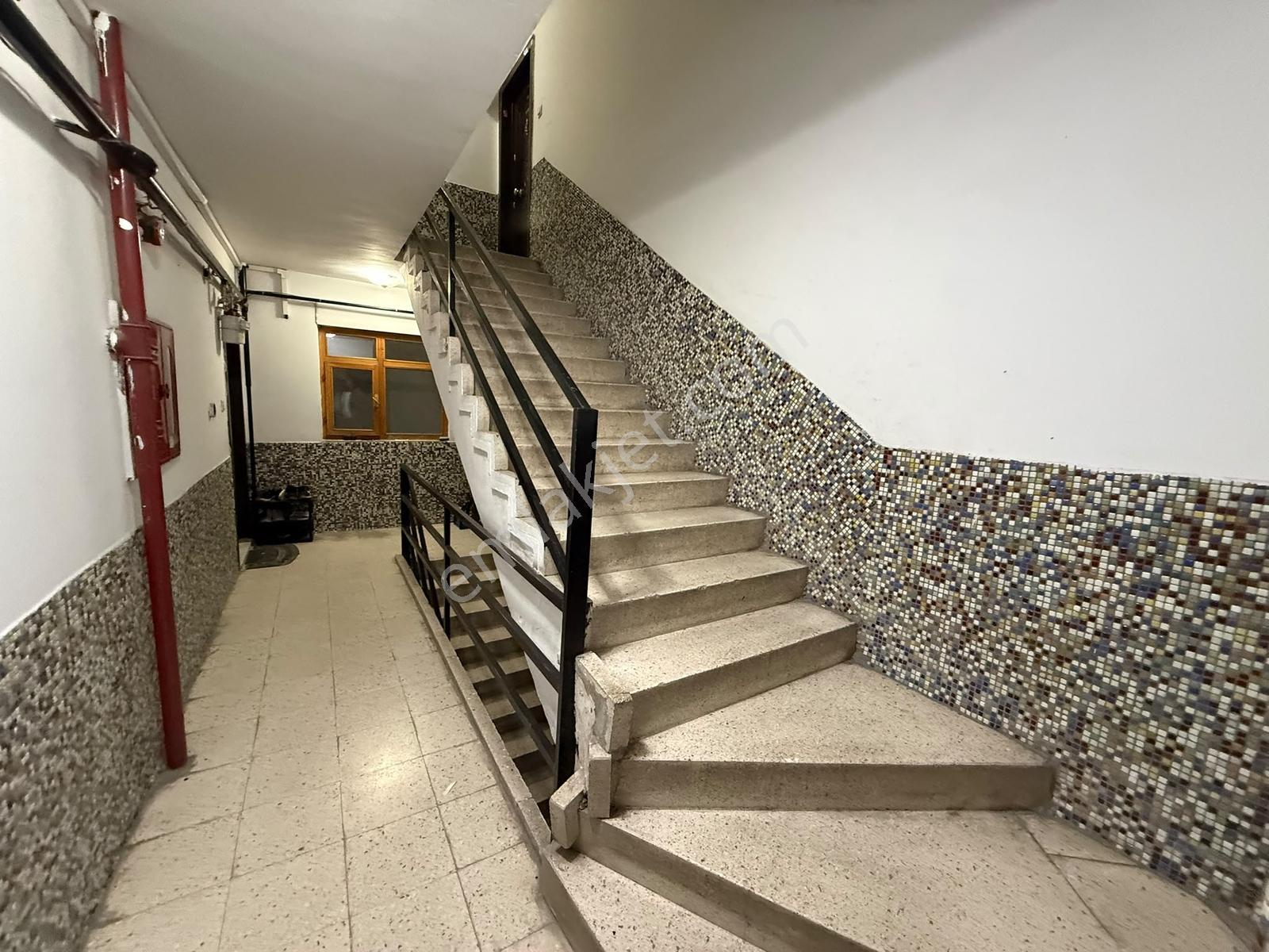 Anadolu Cd Üzerinde 3+1 Full Yapılı/iskanlı 120m² Fırsat Daire.! — fotoğraf 33