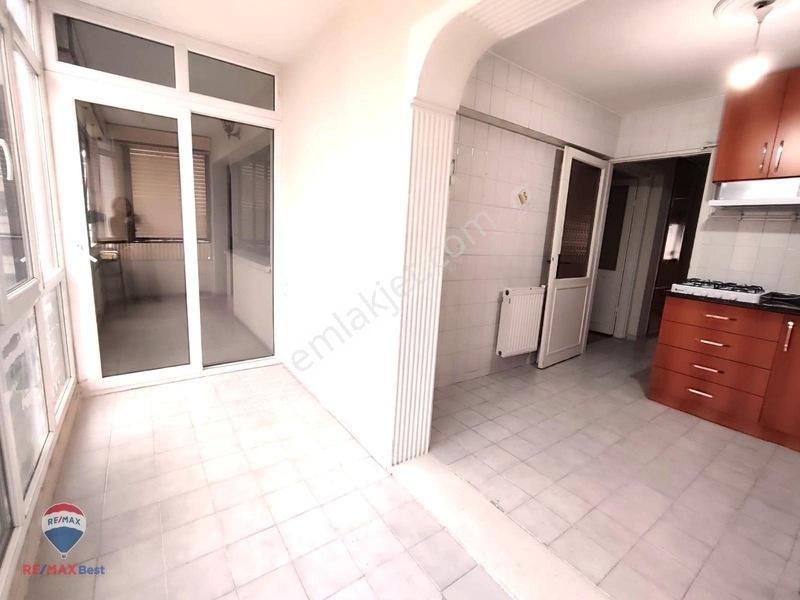 16 Karşıyaka Yalı Mahallesınde Satılık 3 + 1 Daıre — fotoğraf 6