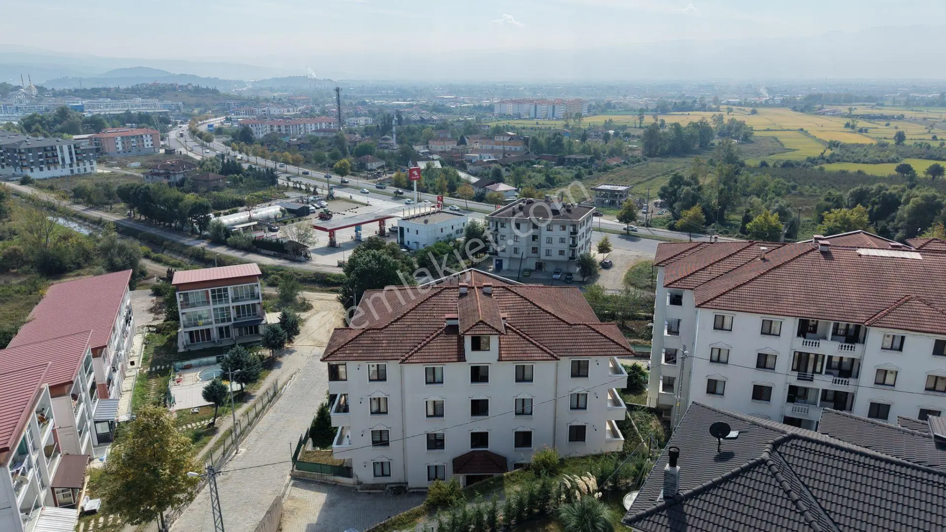 Konuralpte Site İçi Arakat Köşe Satılık 70 M2 1+1 Daire — fotoğraf 6
