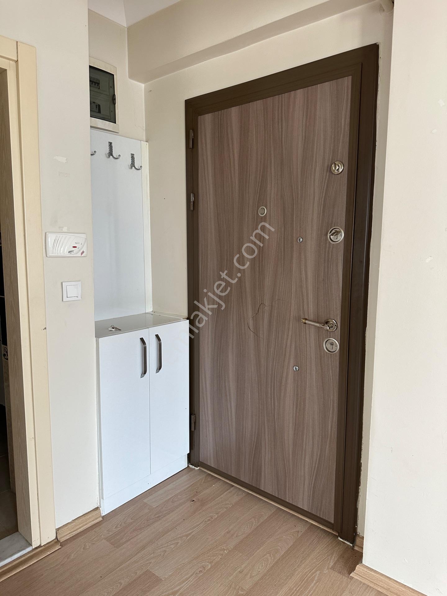 Konuralpte Site İçi Arakat Köşe Satılık 70 M2 1+1 Daire — fotoğraf 11
