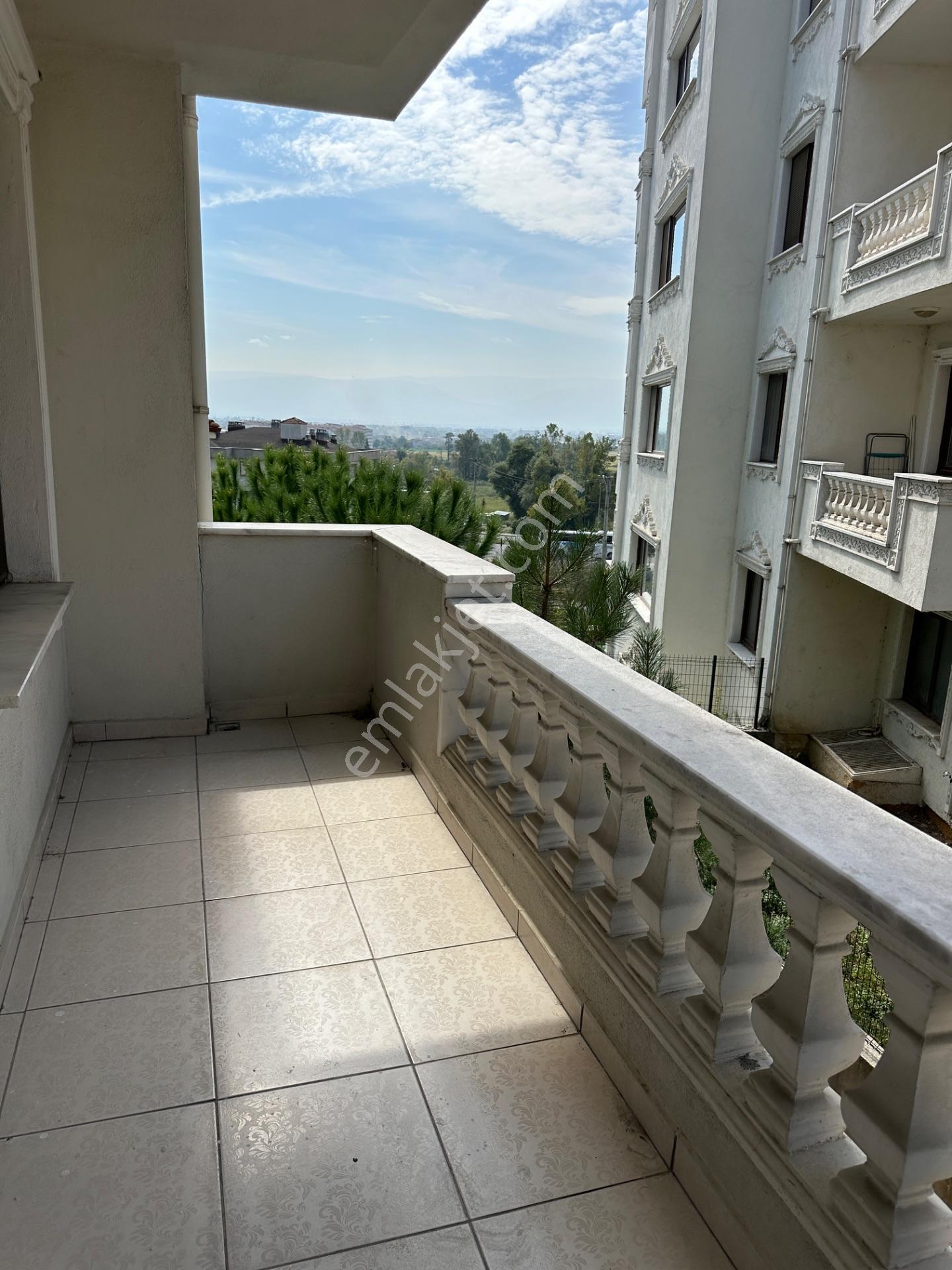 Konuralpte Site İçi Arakat Köşe Satılık 70 M2 1+1 Daire — fotoğraf 25