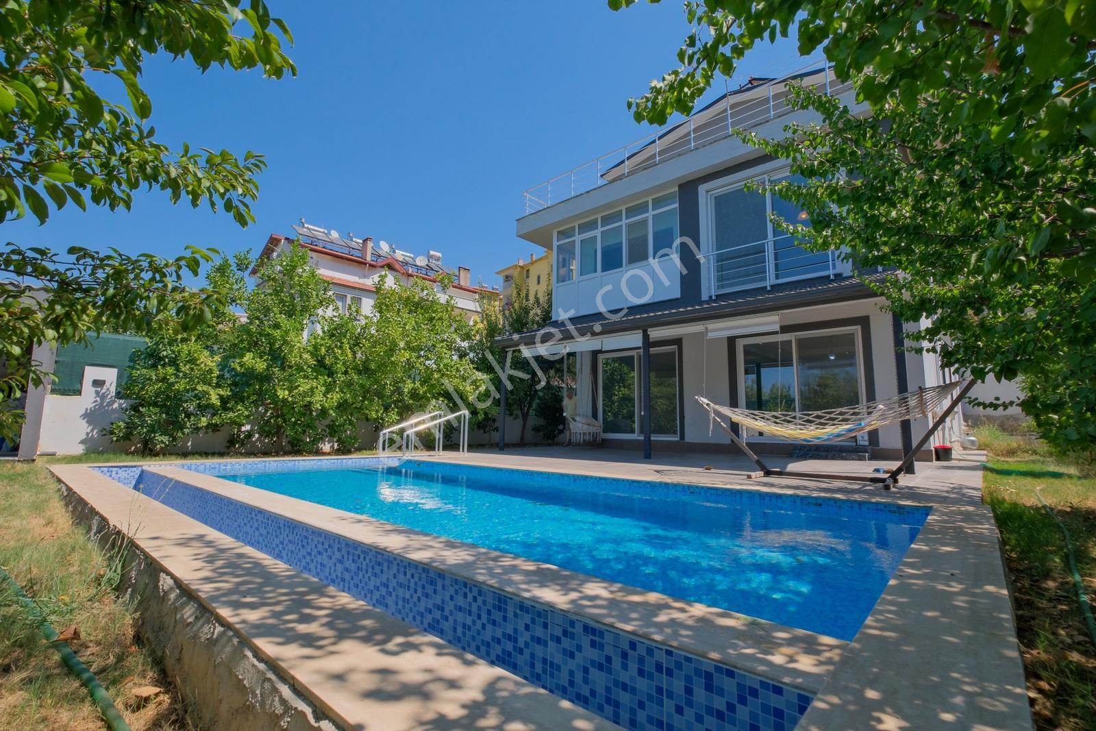 Fethiye Çalıca'da Asansörlü Havuzlu Müstakil Villa — fotoğraf 2
