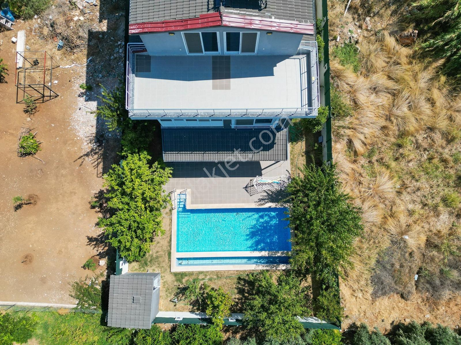 Fethiye Çalıca'da Asansörlü Havuzlu Müstakil Villa — fotoğraf 4