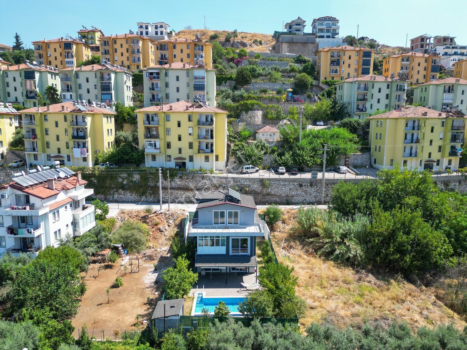 Fethiye Çalıca'da Asansörlü Havuzlu Müstakil Villa — fotoğraf 5