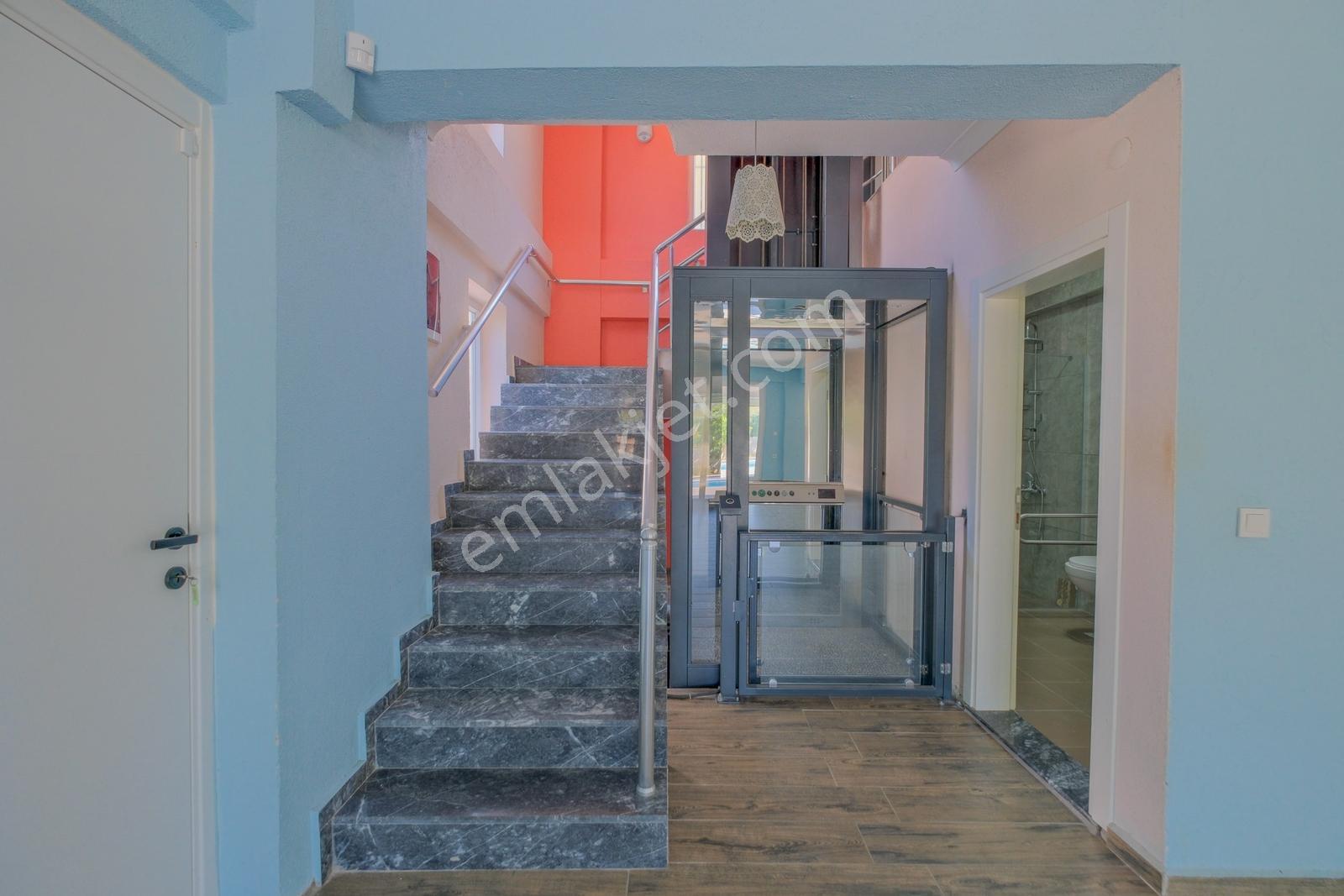 Fethiye Çalıca'da Asansörlü Havuzlu Müstakil Villa — fotoğraf 24