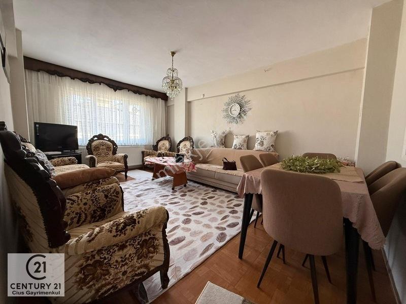C21 Cius; Gemlik Merkezin Kalbinde Satılık 3+1 Ara Kat Daire — fotoğraf 5