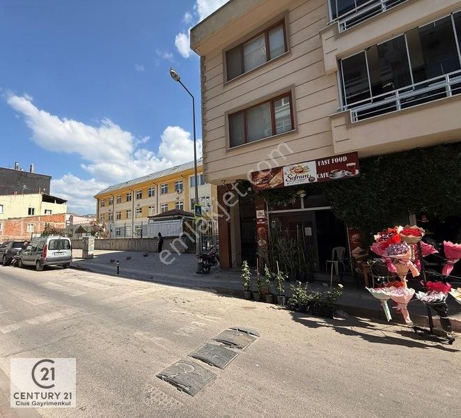 C21 Cius; Gemlik Merkezin Kalbinde Satılık 3+1 Ara Kat Daire — fotoğraf 24