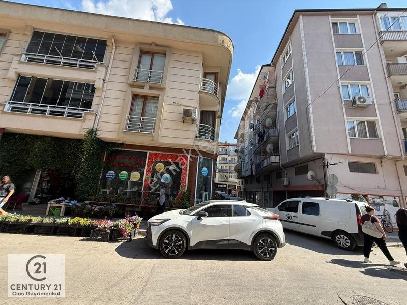 C21 Cius; Gemlik Merkezin Kalbinde Satılık 3+1 Ara Kat Daire — fotoğraf 25