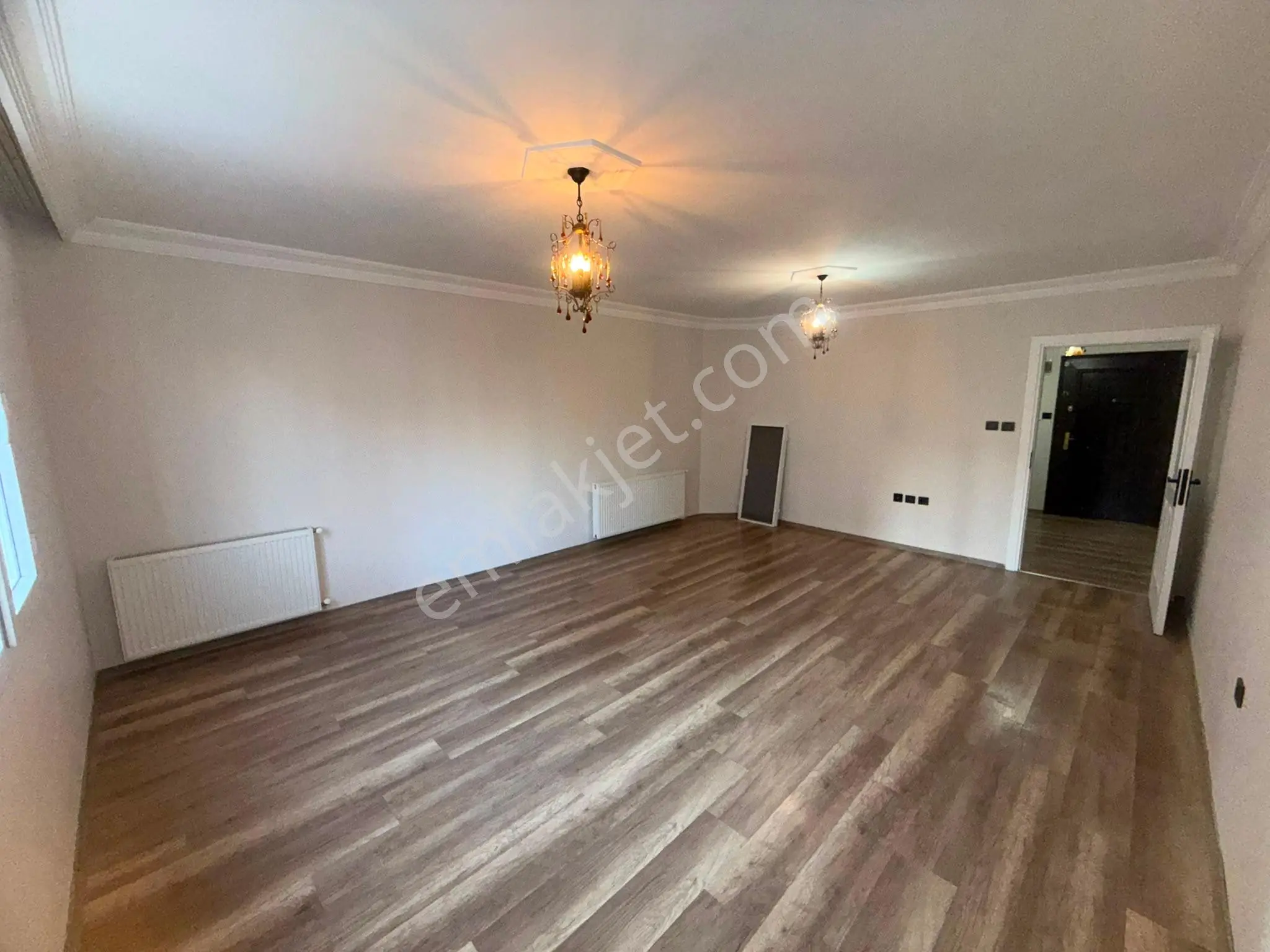 3+1 Yurt Kurttepe Cadde Üzeri Kap.mutfak 170m2 Geniş Hasarsız İskanlı 8-4 Katı Kgb Cephe Dgaz. — fotoğraf 6
