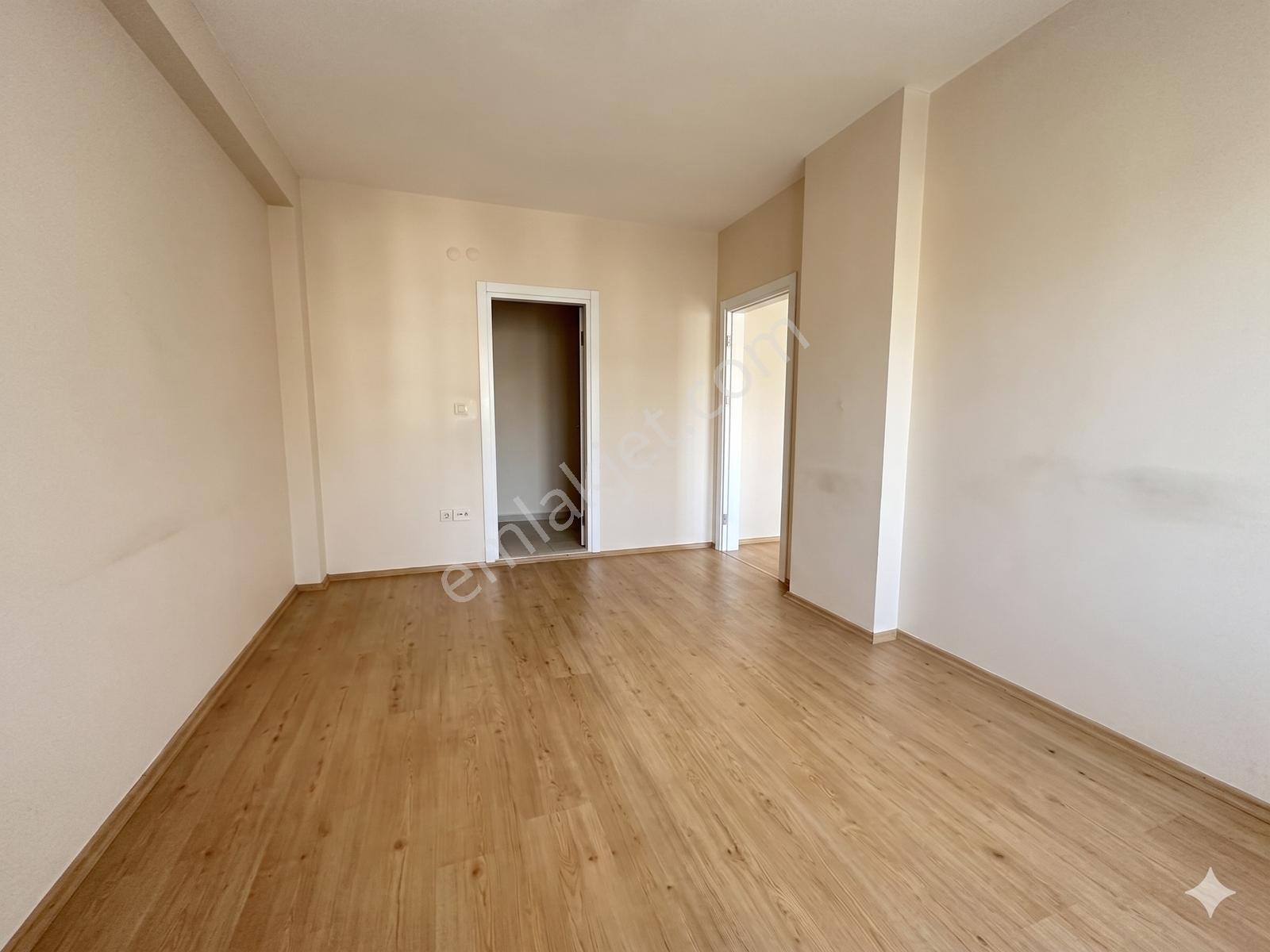 Franko Vadi Evlerinde Havuzlu Site İçinde 4,5+2 Dubleks Daire — fotoğraf 14