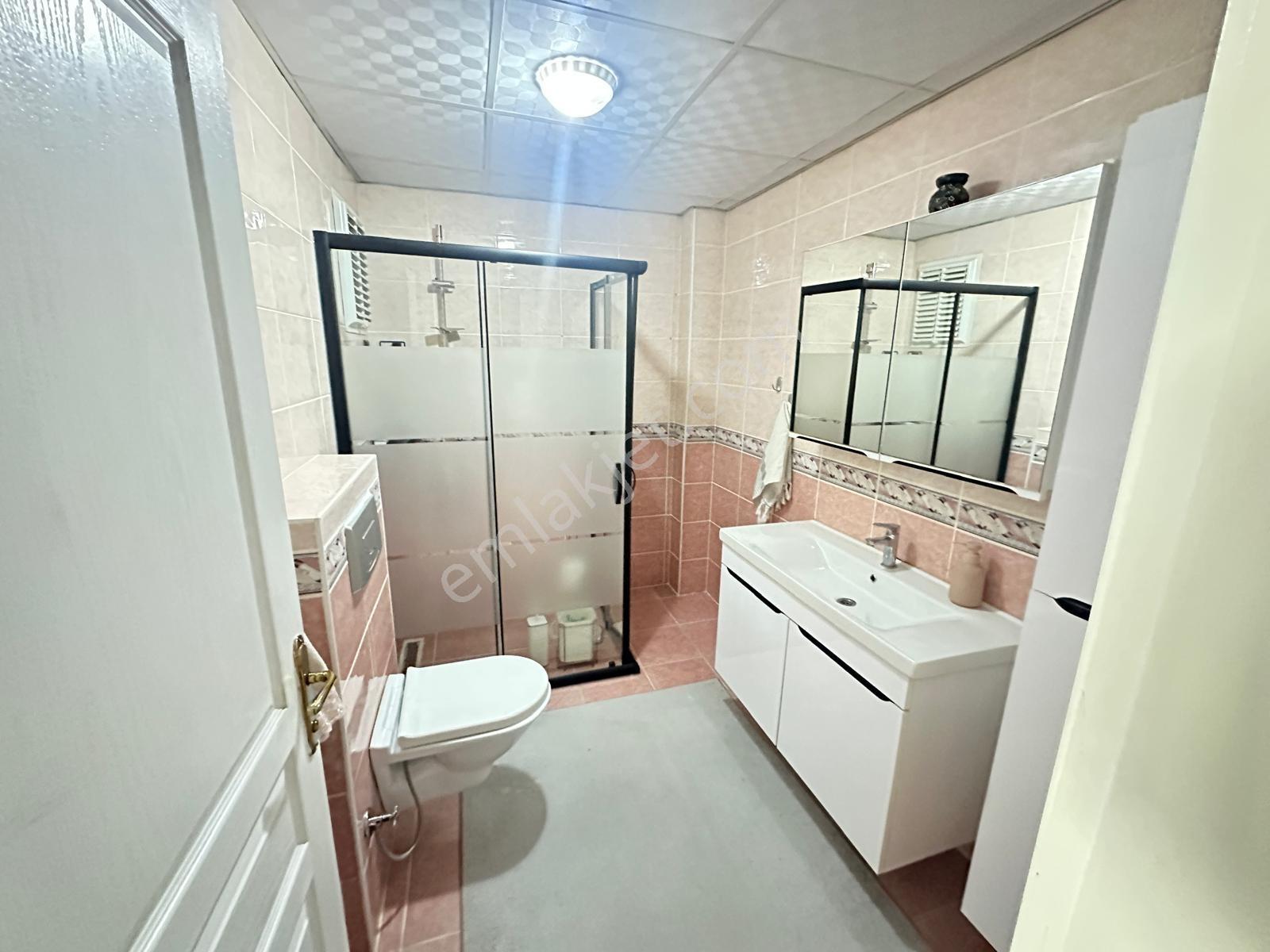 Franko Vadi Evlerinde Havuzlu Site İçinde 4,5+2 Dubleks Daire — fotoğraf 22