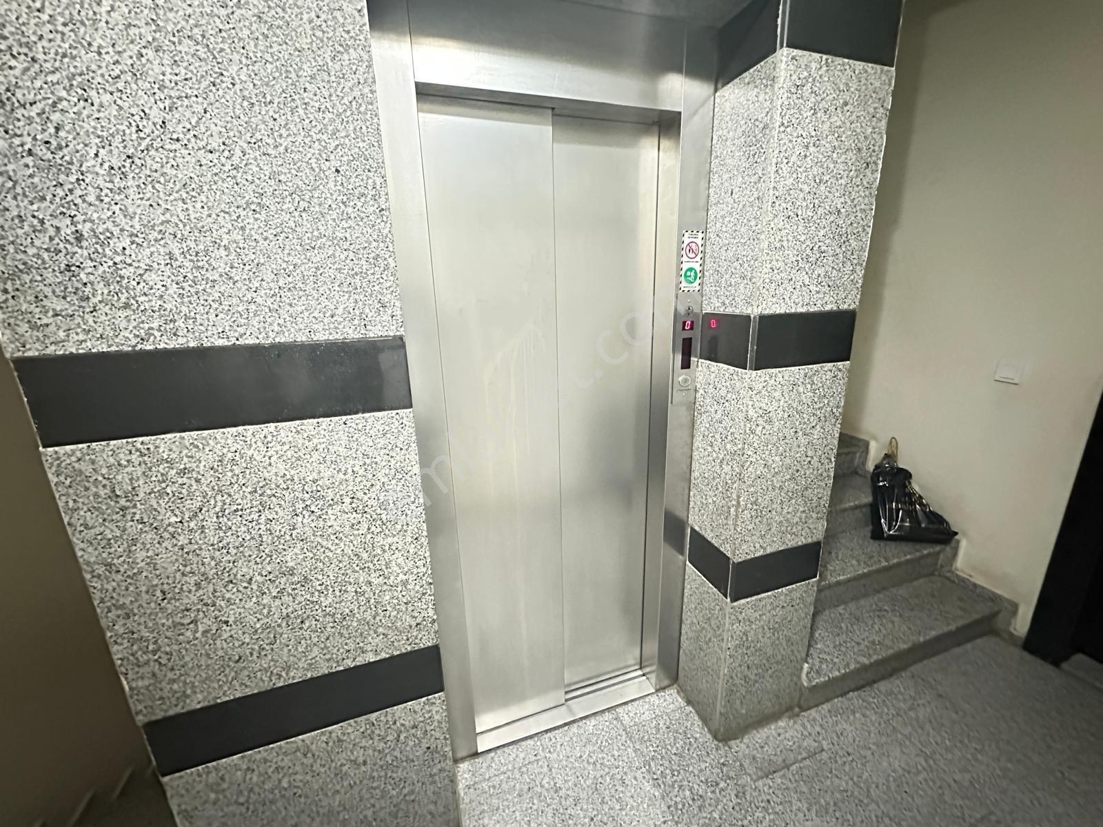 Franko Vadi Evlerinde Havuzlu Site İçinde 4,5+2 Dubleks Daire — fotoğraf 29