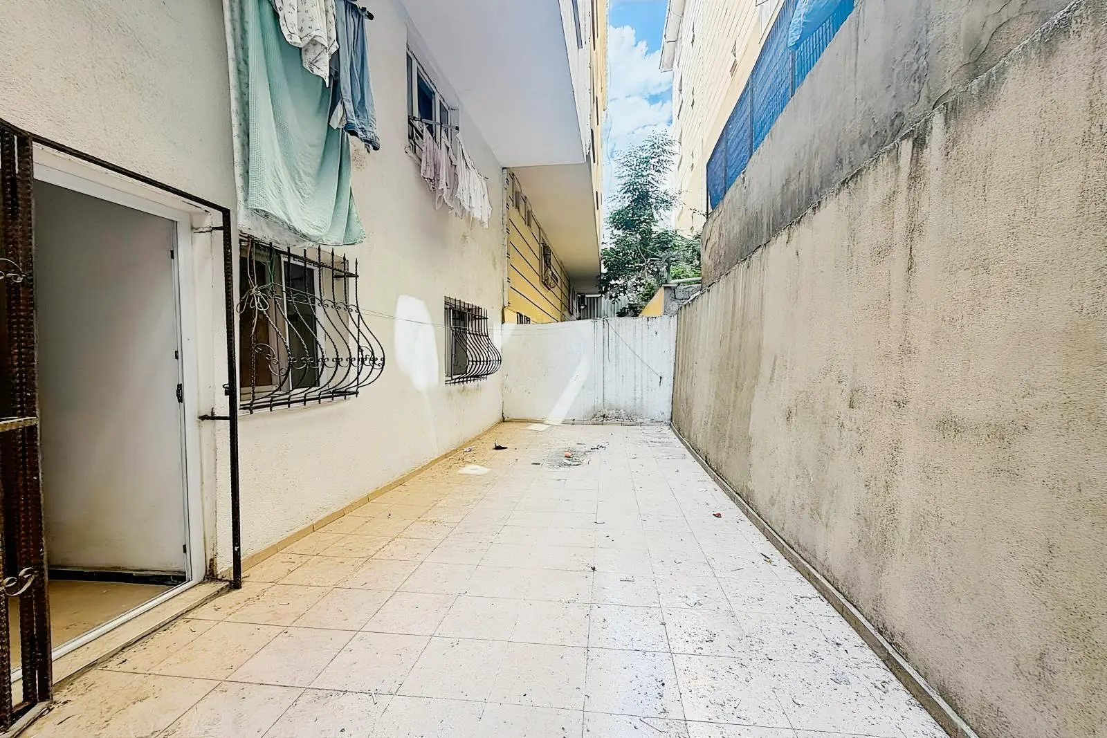 Yüksek Kredi İmkanlı 2+1 Full Dekorlu Düz Giriş Bahçe Kat Daire