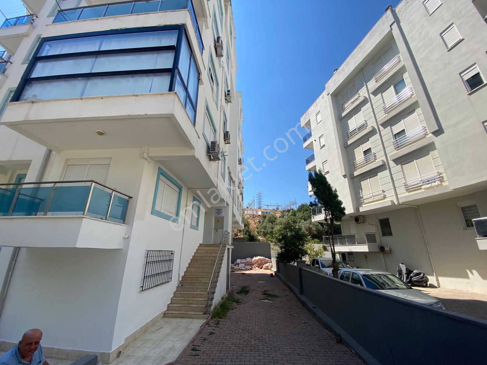 Konyaaltı Sarısu’da Hastaneye Yakın | 1+1 | 1. Kat | Havuzlu Satılık Daire — fotoğraf 12