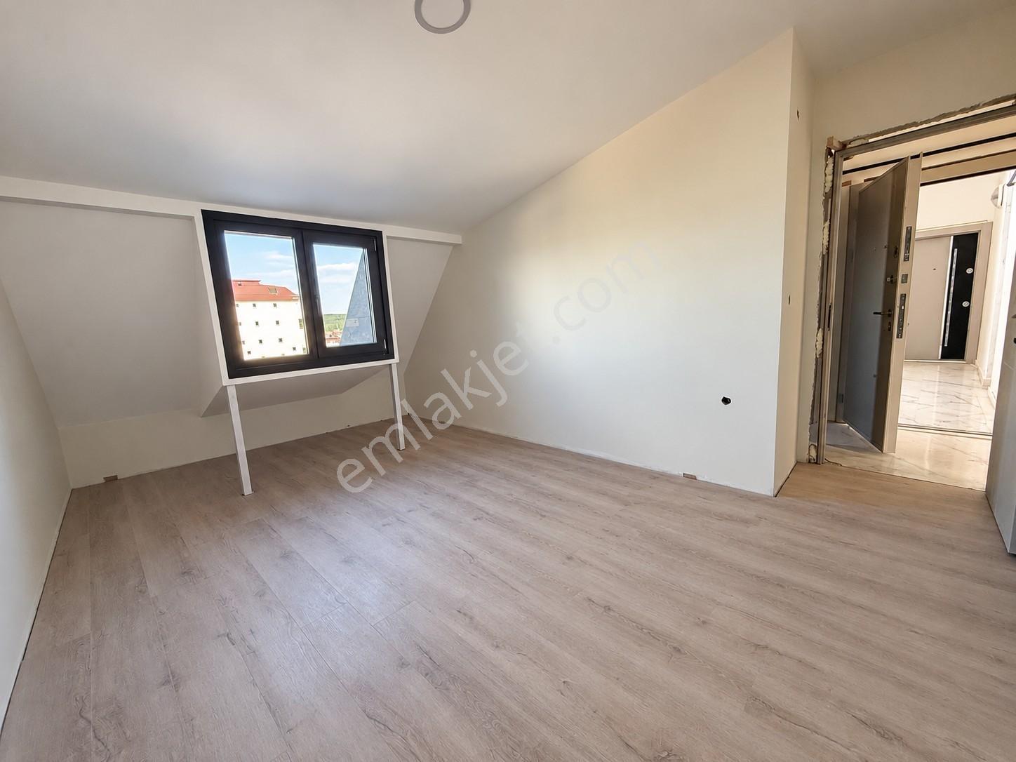 Satılık 4+2 Geniş Ve Sıfır Dublex Daire - Akşemsettin Mahallesi — fotoğraf 24