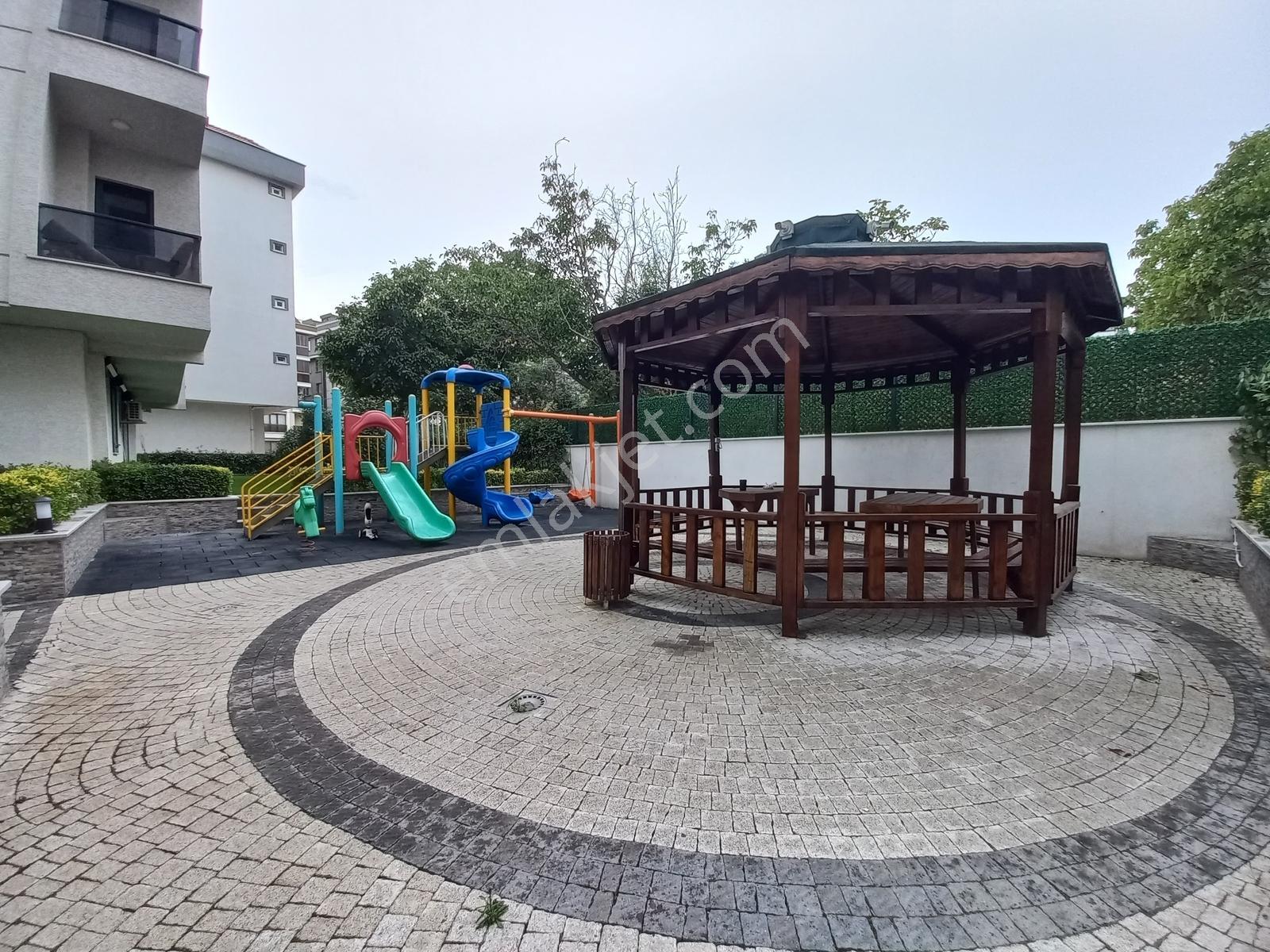 B..düzü.dereağzı.mah Butik Site İçinde 6+2 250m2 Dubleks Daire — fotoğraf 13