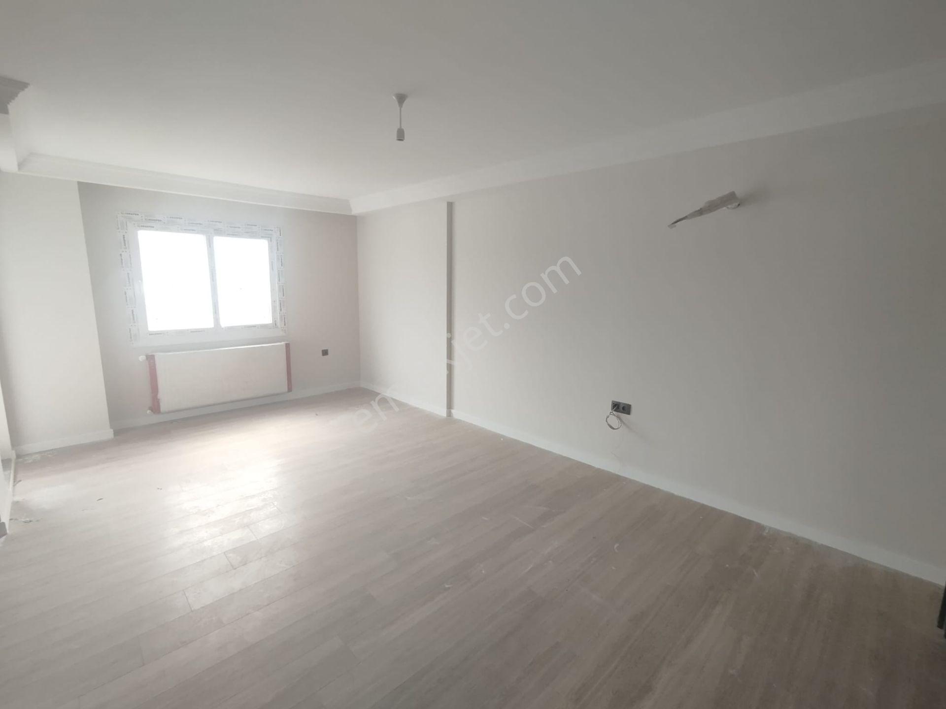 Kıyıboyu Caddesi Üzerinde Sitede 2+1 Çift Banyolu Doğalgazlı Sıfır Lüks Daire — fotoğraf 5