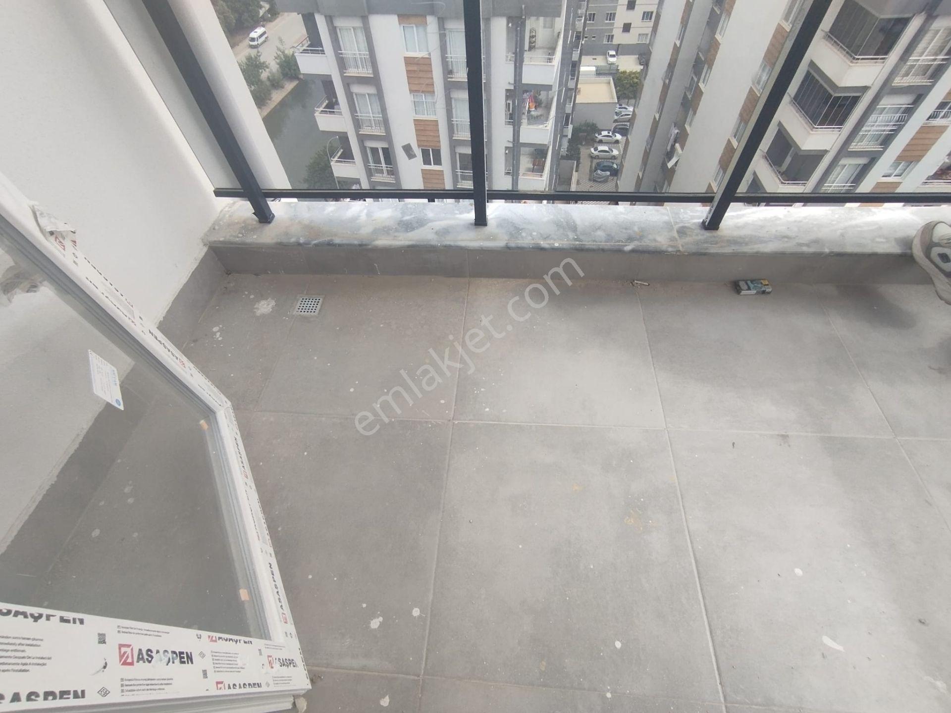 Kıyıboyu Caddesi Üzerinde Sitede 2+1 Çift Banyolu Doğalgazlı Sıfır Lüks Daire — fotoğraf 13