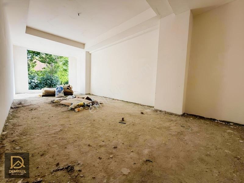 Demirkol İnşaat Yenibosnada 2+1 110 M2 Otoparklı Satılık Daire — fotoğraf 3