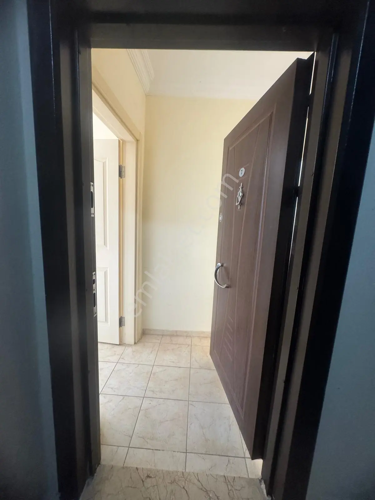 Didim Satılık 2+1 Eşyalı Doğu Güney Cepheli Merkezde Daire — fotoğraf 4