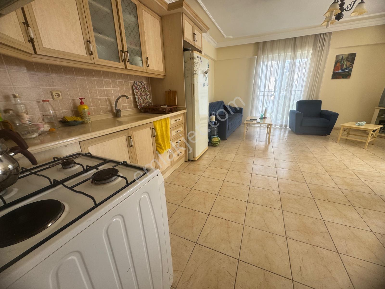 Didim Satılık 2+1 Eşyalı Doğu Güney Cepheli Merkezde Daire — fotoğraf 11