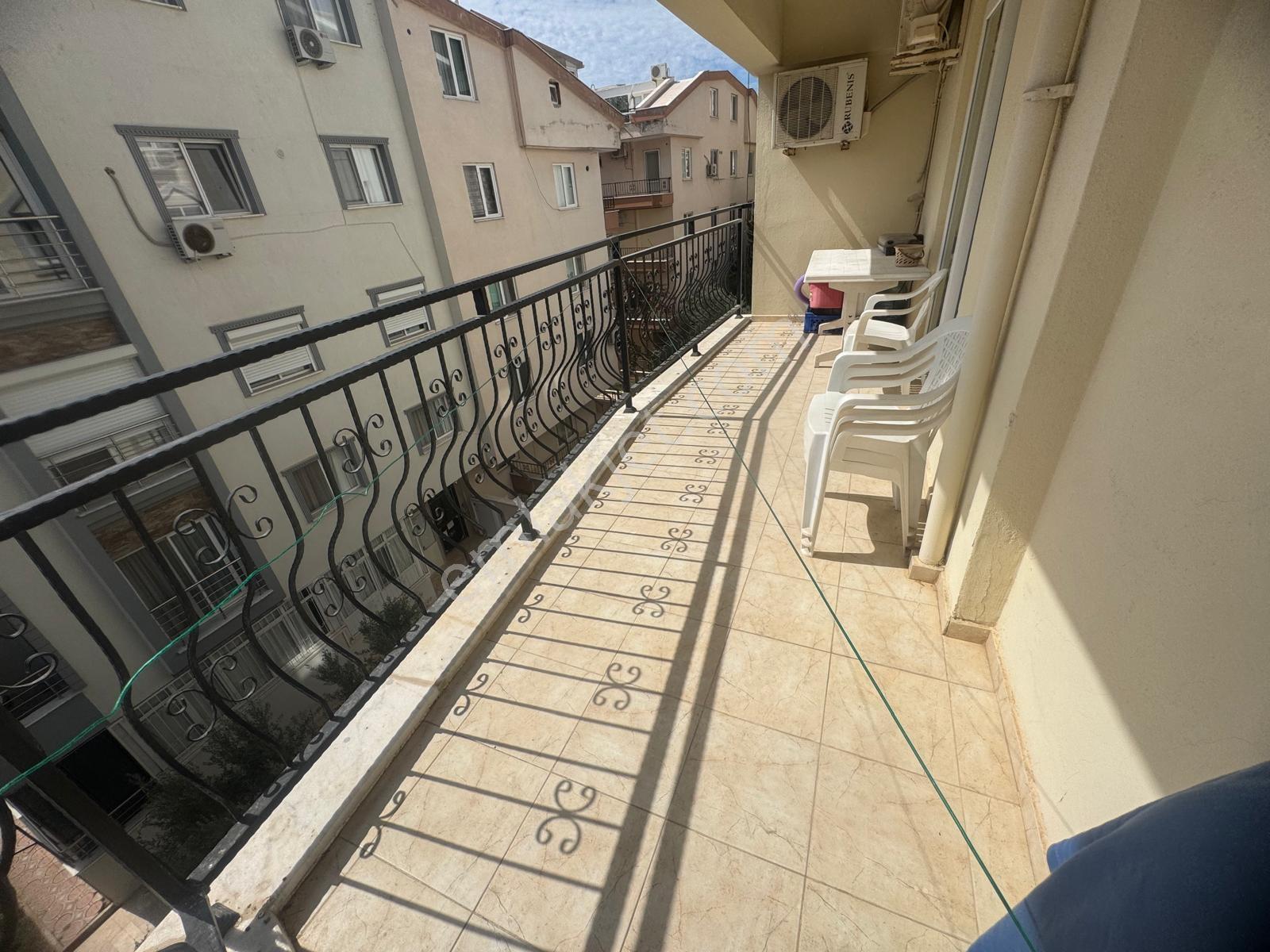 Didim Satılık 2+1 Eşyalı Doğu Güney Cepheli Merkezde Daire — fotoğraf 18